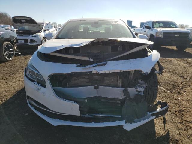 1G4ZN5SS6HU160288 - 2017 BUICK LACROSSE PREFERRED WHITE photo 5