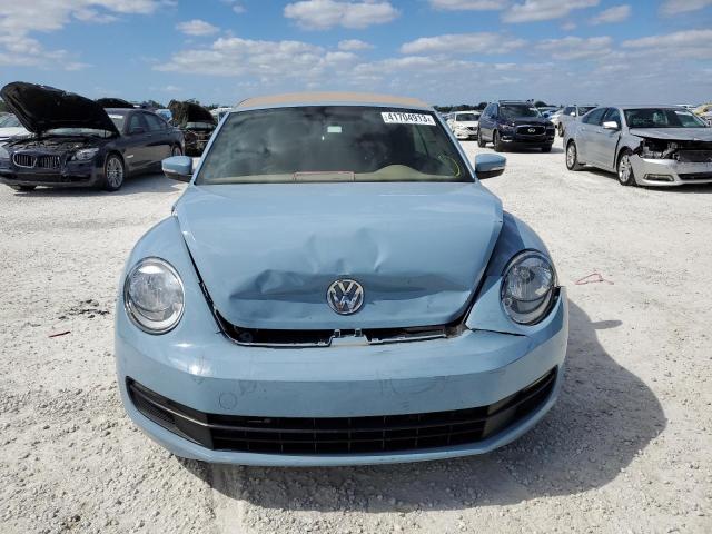 3VW517AT3EM820532 - 2014 VOLKSWAGEN BEETLE BLUE photo 5