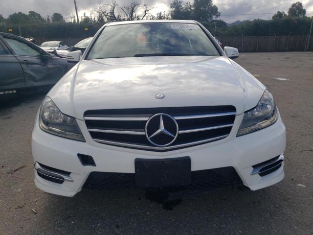 WDDGF4HB3EG241615 - 2014 MERCEDES-BENZ C 250 WHITE photo 5