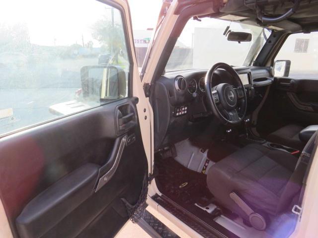 1J4BA3H17BL570657 - 2011 JEEP WRANGLER U SPORT თაფლისფერი ფოტო 10