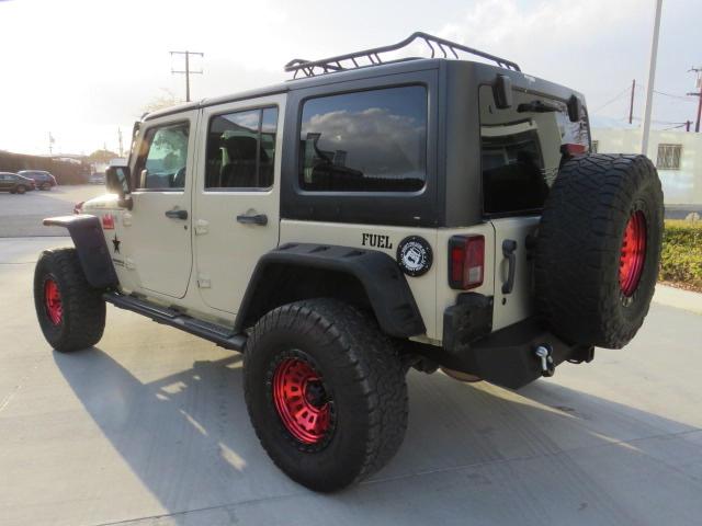 1J4BA3H17BL570657 - 2011 JEEP WRANGLER U SPORT თაფლისფერი ფოტო 3