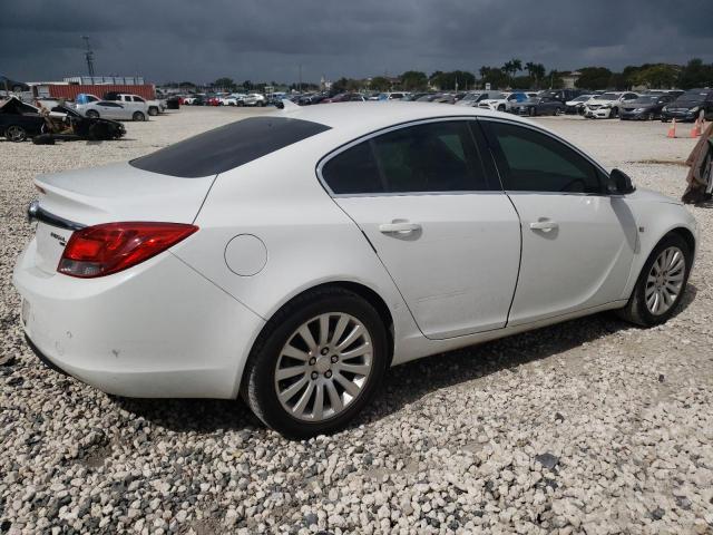 W04GS5EC1B1008883 - 2011 BUICK REGAL CXL WHITE photo 3