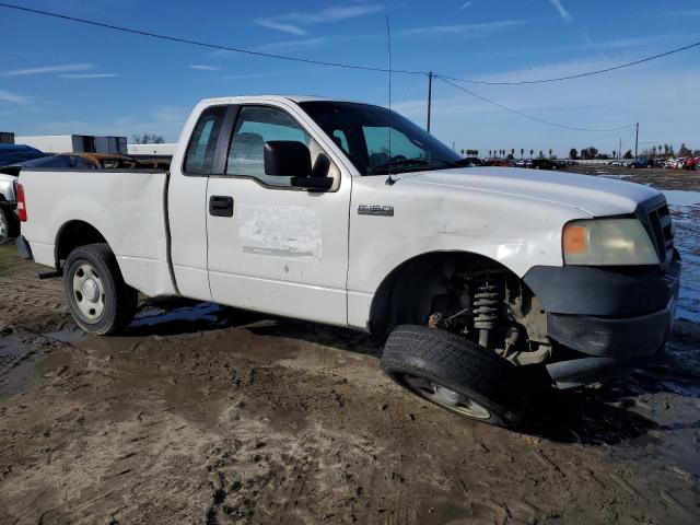 1FTRF12246NB51638 - 2006 FORD F150 WHITE photo 4