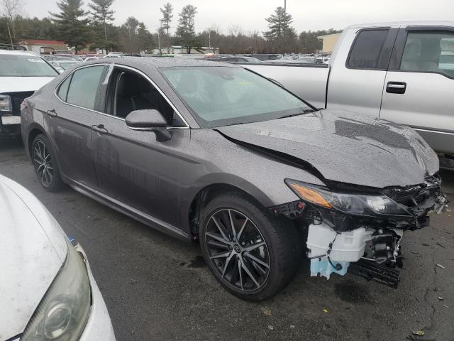 4T1G11AK9RU207411 - 2024 TOYOTA CAMRY SE NIGHT SHADE GRAY photo 4