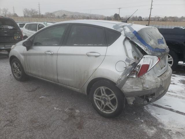 3FADP4EJ5HM113107 - 2017 FORD FIESTA SE SILVER photo 2