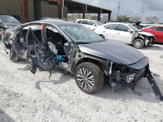 1N4BL4DV6PN318219 - 2023 NISSAN ALTIMA SV SILVER photo 4