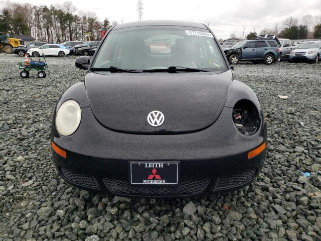 3VWPG3AG2AM019703 - 2010 VOLKSWAGEN NEW BEETLE Schwarz Foto 5
