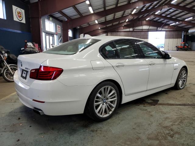 WBAFR9C55BC599360 - 2011 BMW 550 I WHITE photo 3