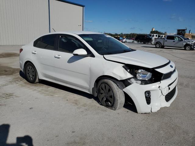 3KPA24AD2LE327521 - 2020 KIA RIO LX WHITE photo 4