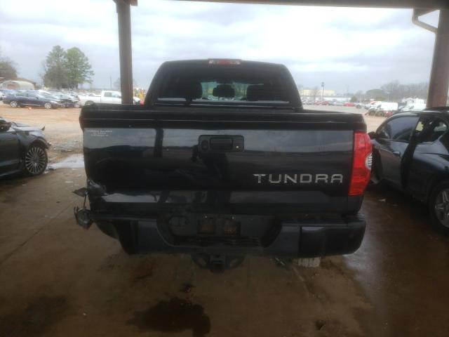 5TFEW5F17HX227321 - 2017 TOYOTA TUNDRA CREWMAX SR5 BLACK photo 6