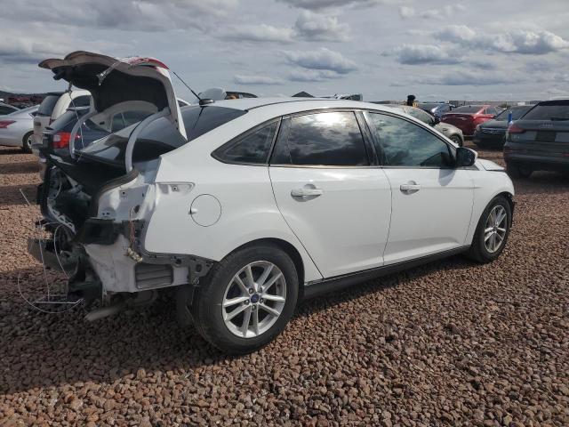 1FADP3F28JL303542 - 2018 FORD FOCUS SE WHITE photo 3