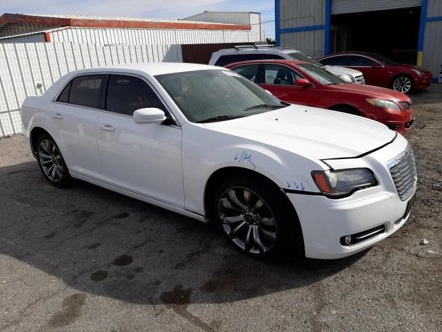 2C3CCABG7DH641091 - 2013 CHRYSLER 300 S WHITE photo 4