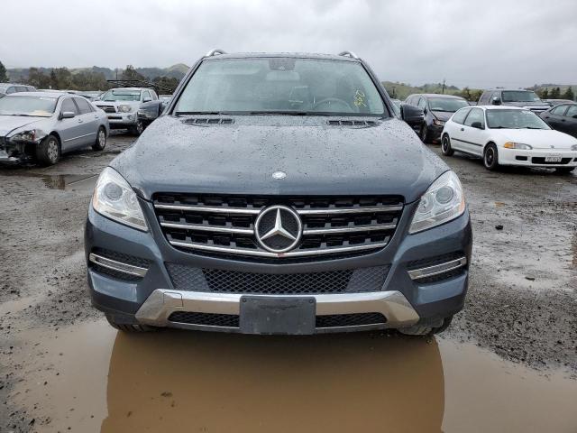 4JGDA5HB2FA600549 - 2015 MERCEDES-BENZ ML 350 4MATIC BLUE photo 5