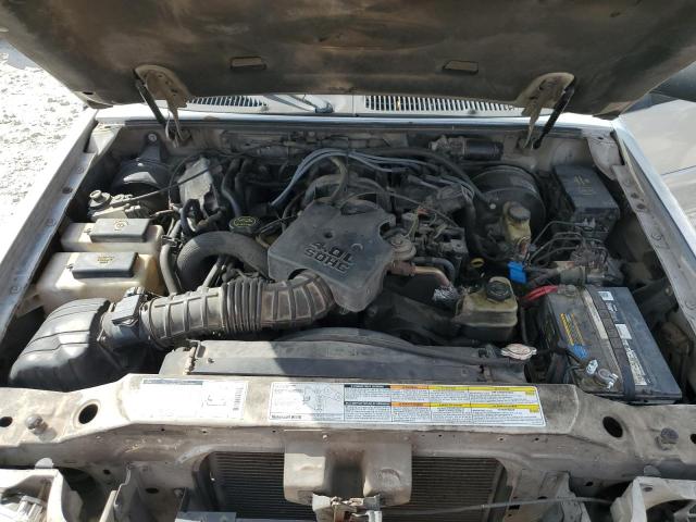 1FMZU67E82UB26274 - 2002 FORD EXPLORER S SILVER photo 11