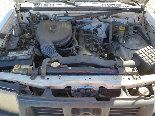 1N6DD21S1WC326069 - 1998 NISSAN FRONTIER XE WHITE photo 11