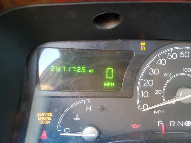 1LNHM81WX4Y624285 - 2004 LINCOLN TOWN CAR EXECUTIVE WHITE photo 8