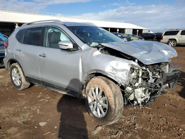 KNMAT2MT7HP519156 - 2017 NISSAN ROGUE S SILVER photo 4