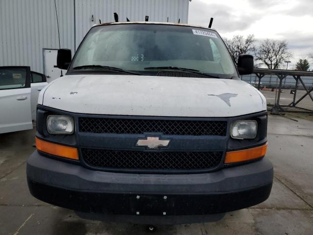 1GCGG25V161185138 - 2006 CHEVROLET EXPRESS G2 WHITE photo 5