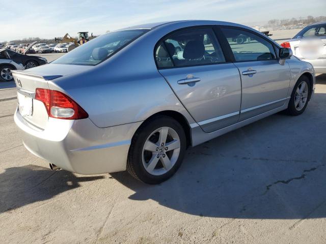19XFA1F63BE044304 - 2011 HONDA CIVIC LX-S فضي صورة 3