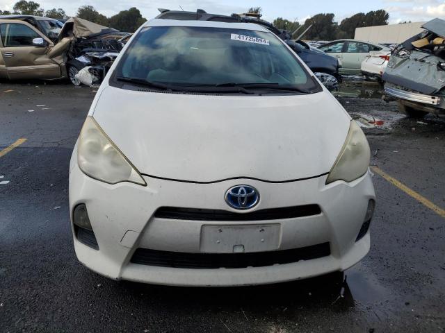 JTDKDTB39D1554286 - 2013 TOYOTA PRIUS C WHITE photo 5