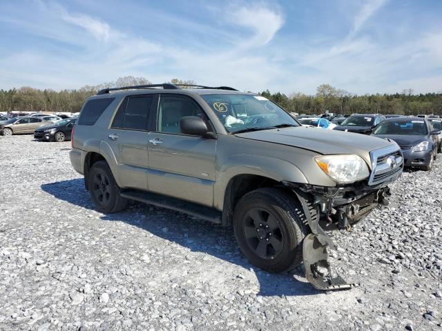 JTEZU14R678078168 - 2007 TOYOTA 4RUNNER SR5 GOLD photo 4