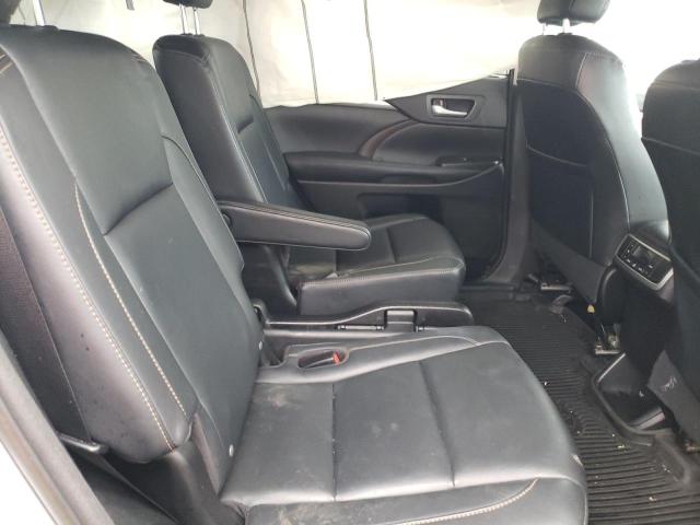 5TDJKRFH1GS295035 - 2016 TOYOTA HIGHLANDER XLE ნაცრისფერი ფოტო 10