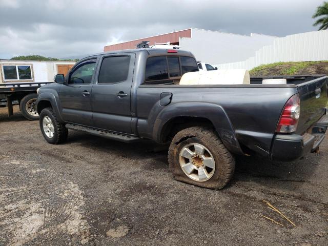 3TMMU4FN5DM061878 - 2013 TOYOTA TACOMA DOUBLE CAB LONG BED GRAY photo 2