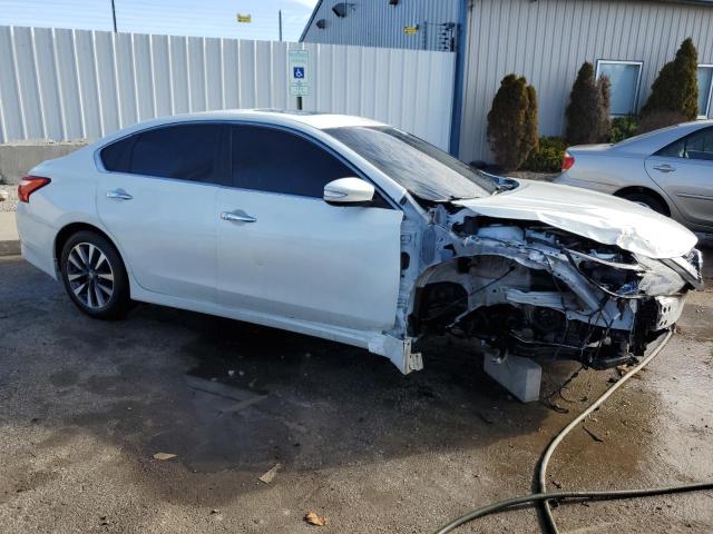 1N4AL3AP6GC241682 - 2016 NISSAN ALTIMA 2.5 WHITE photo 4