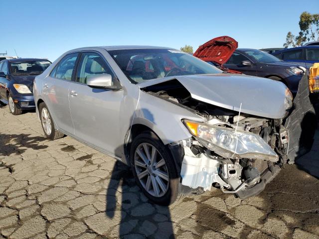 4T1BK1FK5CU516896 - 2012 TOYOTA CAMRY SE SILVER photo 4