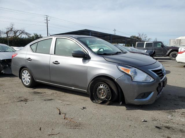 3N1CN7AP1GL826343 - 2016 NISSAN VERSA S GRAY photo 4