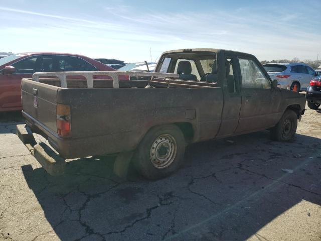 JT4RN56D6F0091476 - 1985 TOYOTA PICKUP XTRACAB RN56 DLX MAROON photo 3