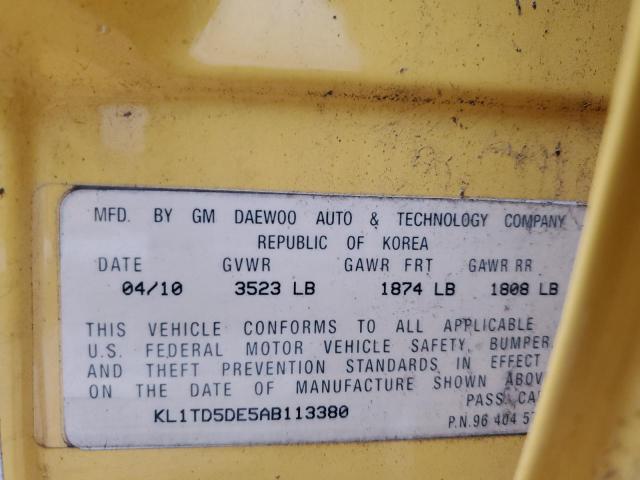 KL1TD5DE5AB113380 - 2010 CHEVROLET AVEO LS 黄色 照片 12