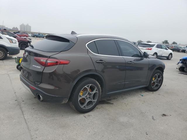 ZASFAKBN7J7B80184 - 2018 ALFA ROMEO STELVIO TI BROWN photo 3