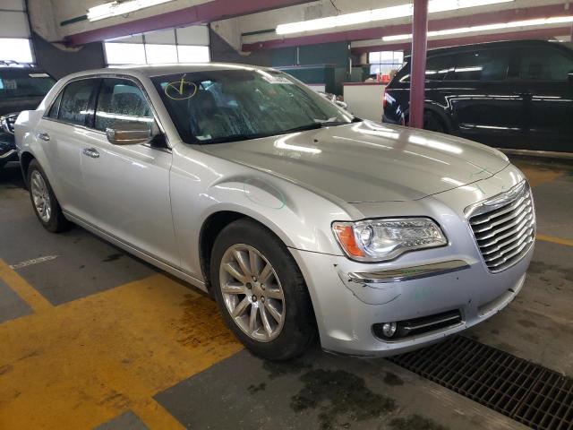 2C3CCACG8CH288549 - 2012 CHRYSLER 300 LIMITED SILVER photo 4