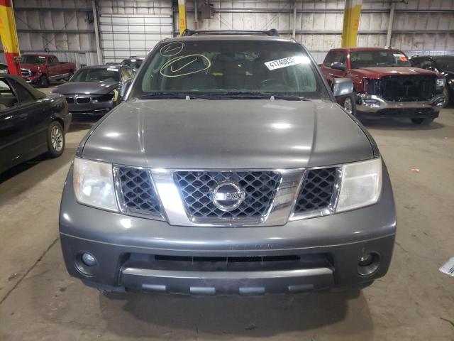 5N1AR18W95C738535 - 2005 NISSAN PATHFINDER LE GRAY photo 5