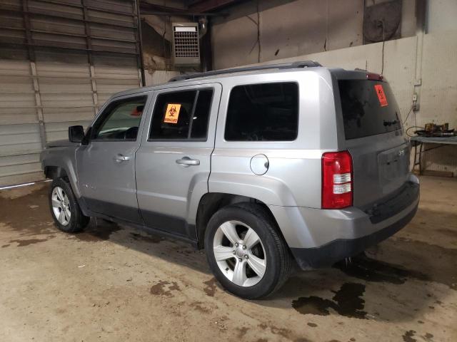 1C4NJPFB6HD183932 - 2017 JEEP PATRIOT LATITUDE SILVER photo 2