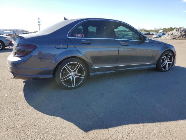 WDDGF8BB1BA500231 - 2011 MERCEDES-BENZ C 300 4MATIC GRAY photo 3