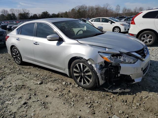 1N4AL3AP7JC153859 - 2018 NISSAN ALTIMA 2.5 SILVER photo 4