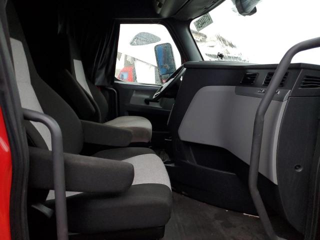 3AKJHHDR0LSKZ7520 - 2020 FREIGHTLINER CASCADIA 126 RED photo 5