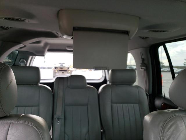 5LMFU27R44LJ34537 - 2004 LINCOLN NAVIGATOR 银色 照片 10