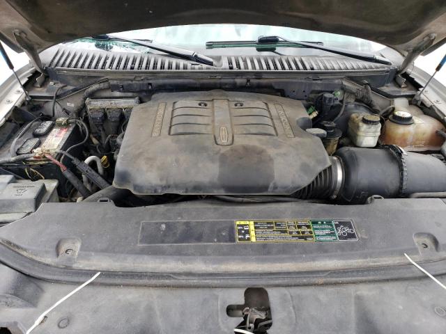 5LMFU27R44LJ34537 - 2004 LINCOLN NAVIGATOR 银色 照片 12