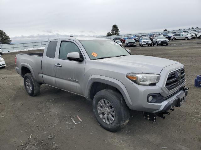 5TFSX5EN1JX062960 - 2018 TOYOTA TACOMA ACCESS CAB SILVER photo 4