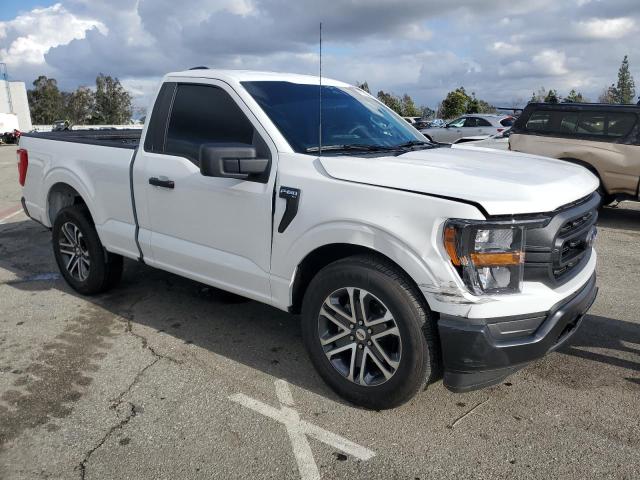 1FTMF1C55PKF61838 - 2023 FORD F150 WHITE photo 4