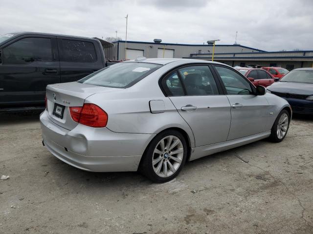 WBAPH5G50BNM84230 - 2011 BMW 328 I SULEV SILVER photo 3