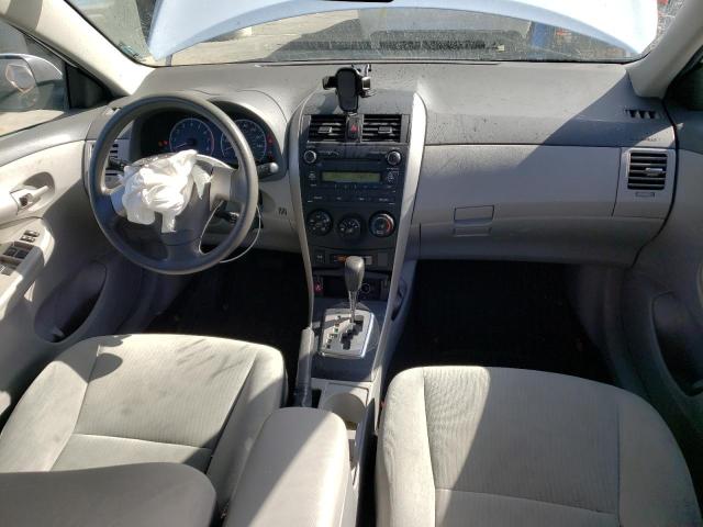 1NXBU4EE1AZ321785 - 2010 TOYOTA COROLLA BASE WHITE photo 8