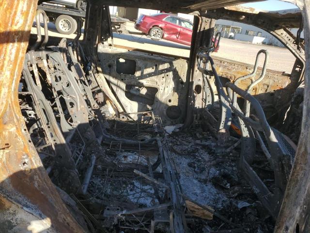 5TDKKRFH4GS504742 - 2016 TOYOTA HIGHLANDER XLE 银色 照片 11