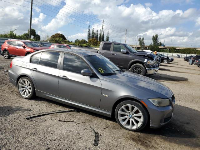 WBAPH5G50BNM78671 - 2011 BMW 328 I SULEV GRAY photo 4