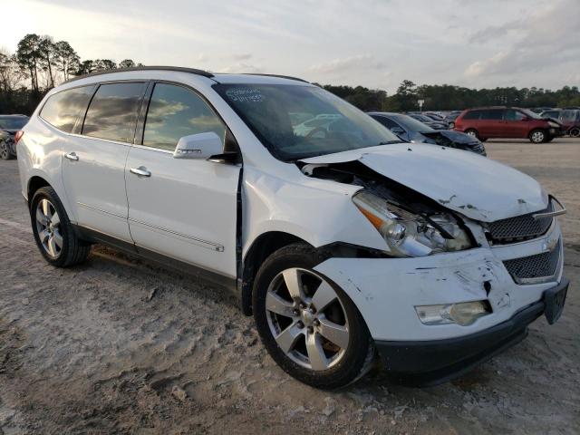 1GNER33D99S110095 - 2009 CHEVROLET TRAVERSE LTZ WHITE photo 4