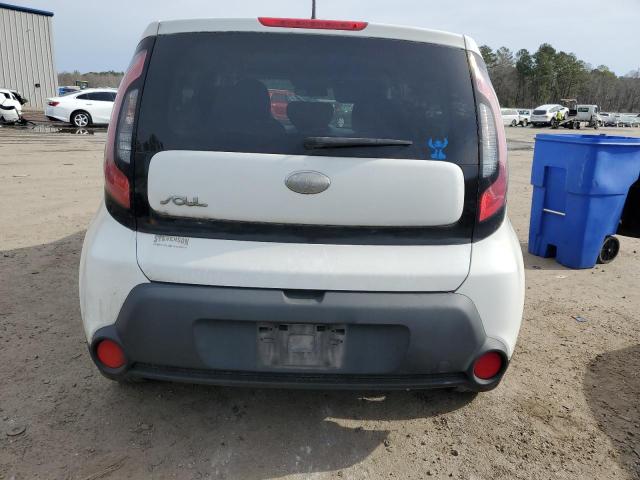 KNDJN2A28E7747264 - 2014 KIA SOUL WHITE photo 6