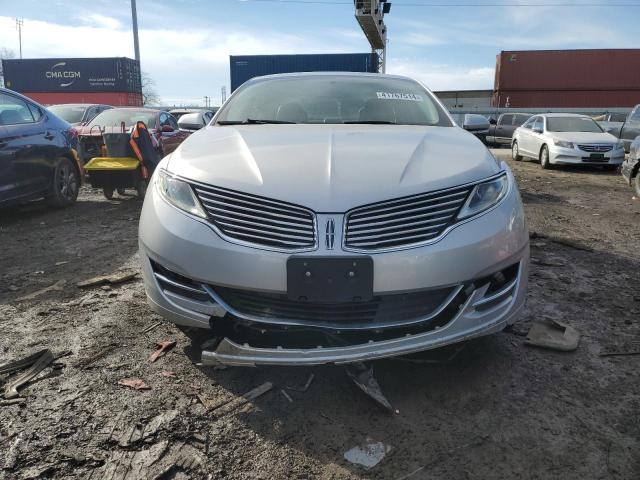 3LN6L2J92GR618548 - 2016 LINCOLN MKZ SILVER photo 5